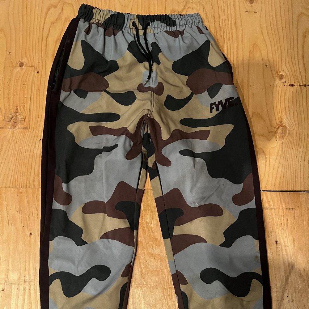 FYVE Snow Pants - Green Camo
